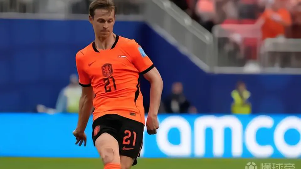 世体：若德容缺阵四个月，巴萨可获得FIFA的约200万欧赔偿