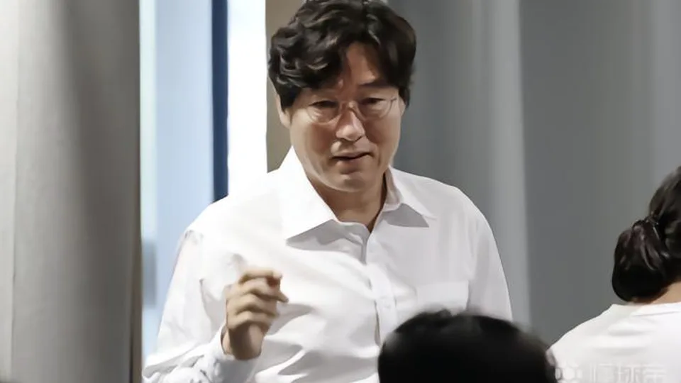 李林生在洪明甫调查案期间前往柬埔寨职业联赛任职，引发韩国球迷不满