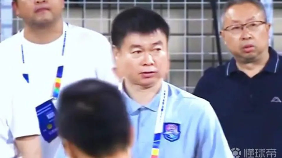 记者：预计津门虎主帅于根伟会面临追加处罚