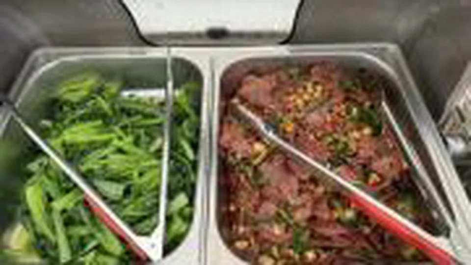 北青：U17联赛饭菜很合大家口味，红烧肉炖粉条受欢迎