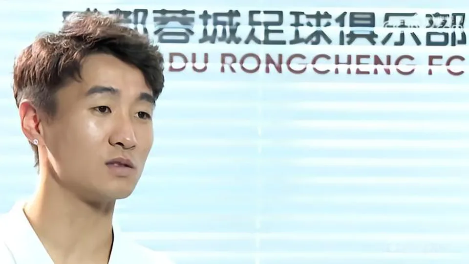 韦世豪专访（下）：去年对邓涵文的犯规动作其实不大