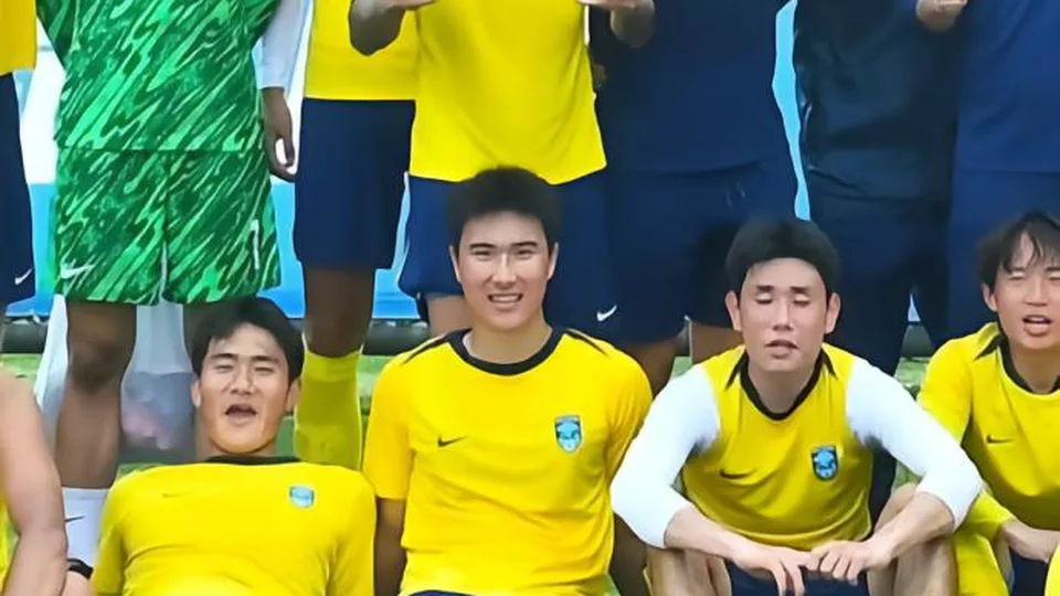 媒体人：U19国脚姜轶祥试训南通支云，此前他在塞尔维亚留洋