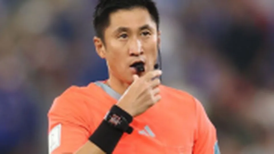 马宁：FIFA非常认可我们的表现，我们展示了中国裁判风采