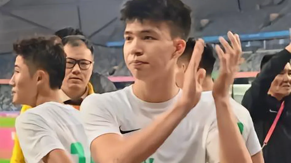 王钰栋：未来有机会还是希望能出去看看，留洋哪儿都想去