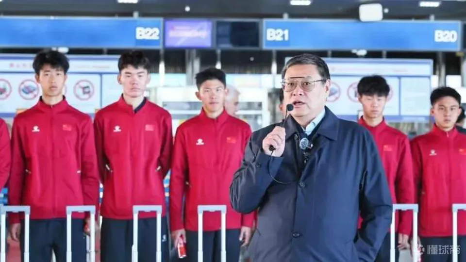 欧塞尔主席周云杰：我想把欧塞尔打造成中国足球出海的桥头堡